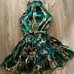 Cute XS Sleeveless Belted Mini Dress in an Excellent  Condition